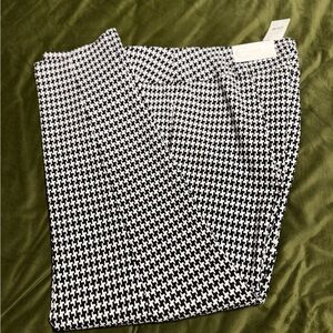 C Black and White Houndstooth Plus Pants